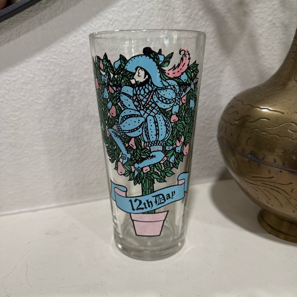 Vintage Indiana Glass 12 Days of Christmas glass tumbler cup 12th‎ day